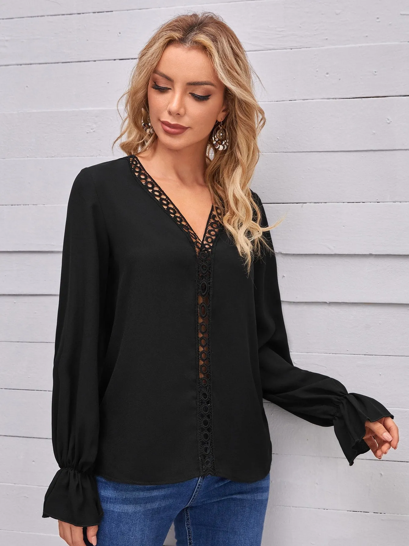 Casual Plain Contrast Lace Long Sleeve V Neck Regular Blouse