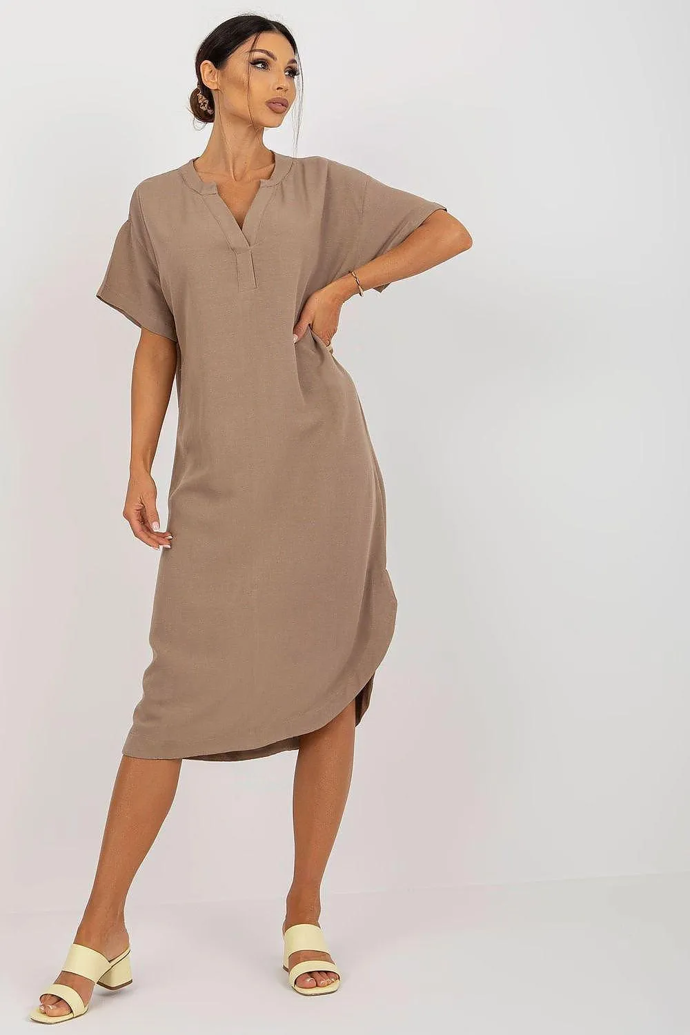 Chic Heart Neckline Shirt Dress with Side Slit - Effortless Daytime Style